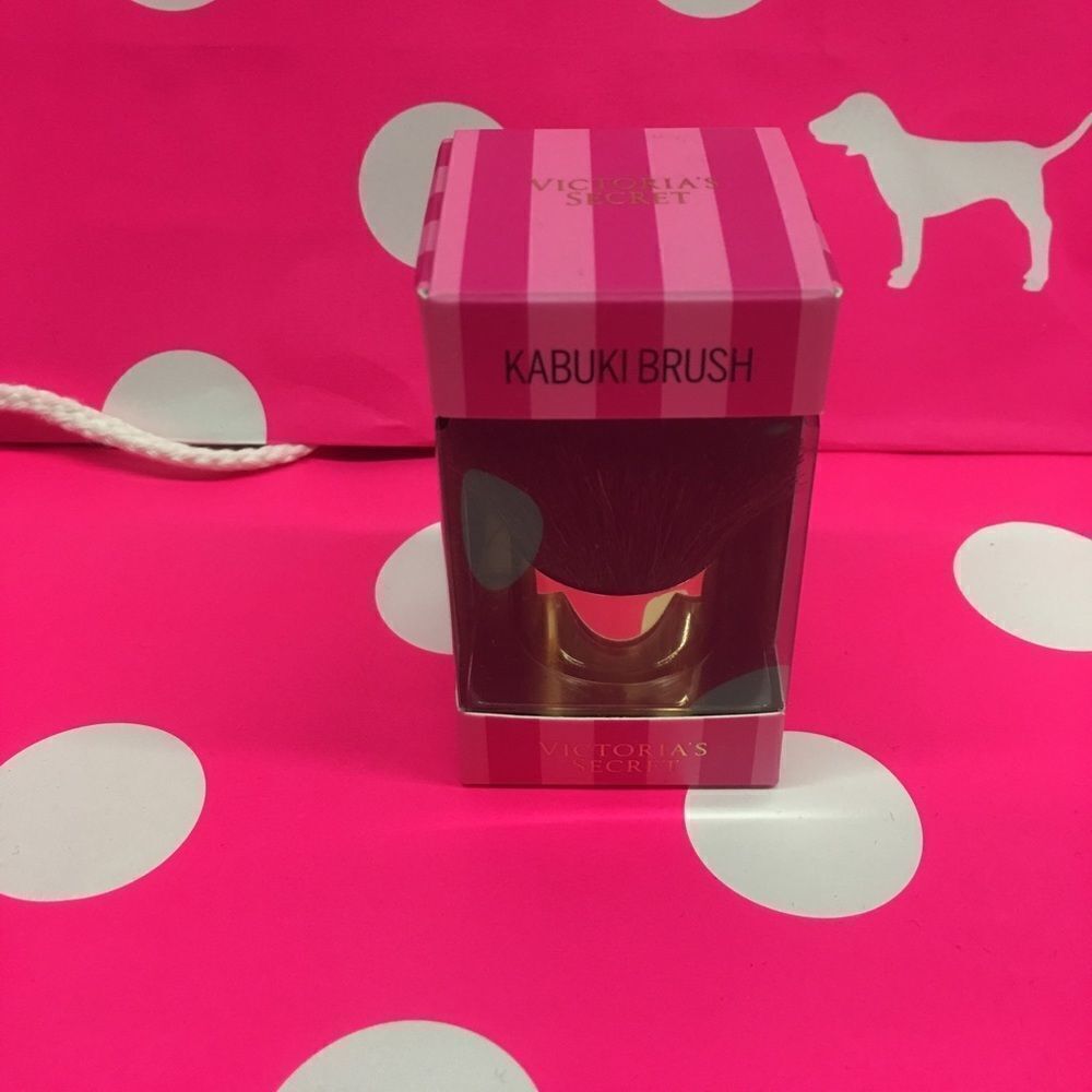 New! Victoria secret kabuki brush
